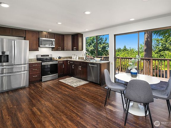 3rd image of 14428 SE 49th Street