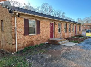 183 Loch Ln APT 201, Amherst, VA 24521