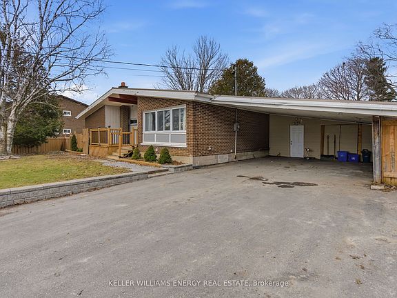 3rd image of 26 Wellington St
