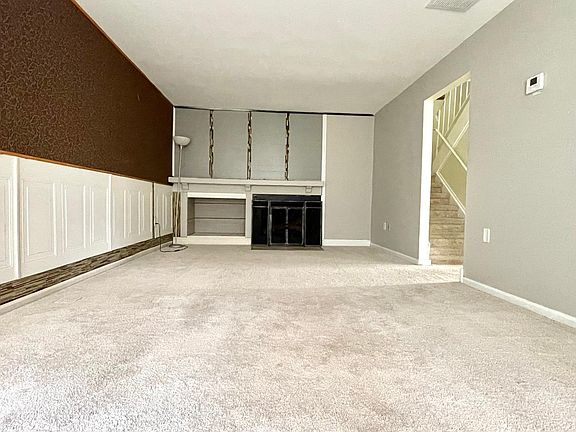 3rd image of 20 Stevens Pl