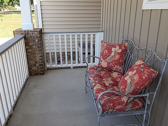 3rd image of 3508 Sunray Dr NW