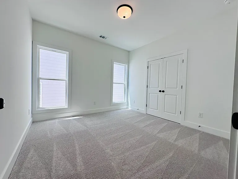 1225 Westshore Dr — Photo 33