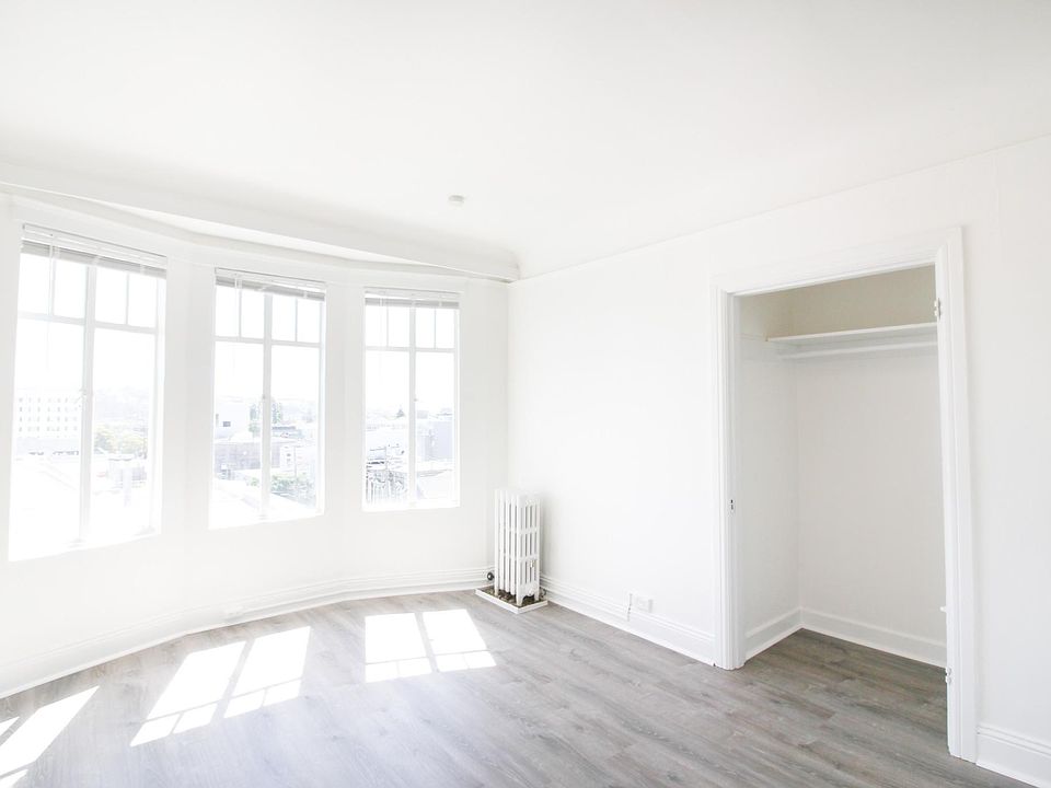 1st image of 3266 21st St #504