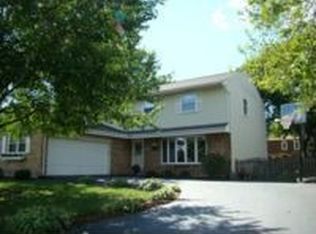 1819 Fairoak Rd, Naperville, IL 60565