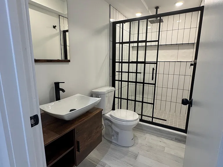 3237 Page St — Photo 15