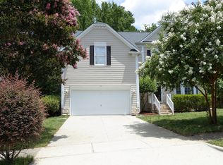 104 Daleshire Dr, Cary, NC 27519