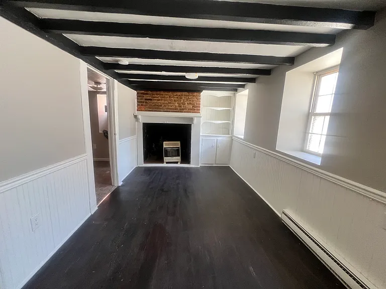 32 N East St #1 — Photo 2