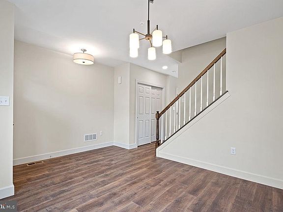 4th image of 233 2nd Ave #3
