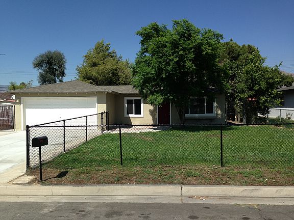 3rd image of 26722 Hibiscus St