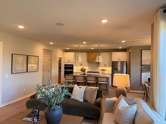 4th image of 11020 Archer Ct N