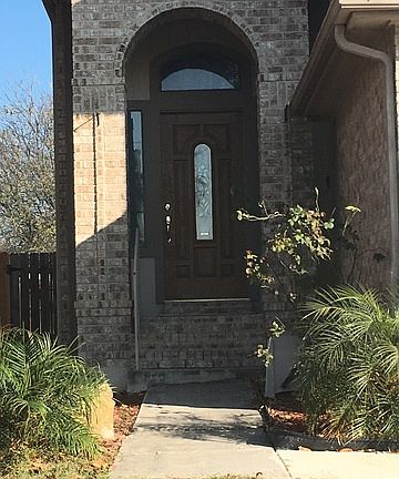 3rd image of 3626 Candlebrook Ln