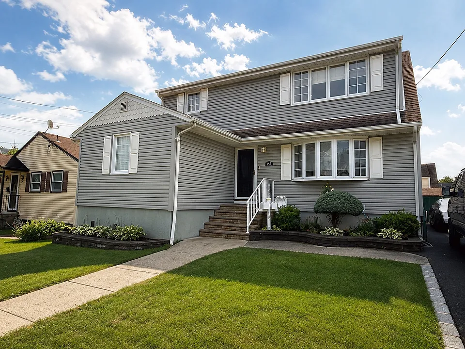 158 Schley St #2