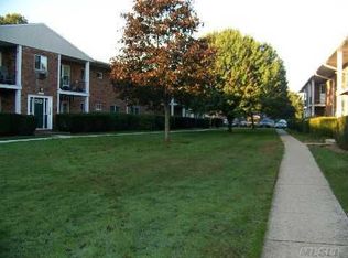 71 Adams Rd APT 1D, Central Islip, NY 11722