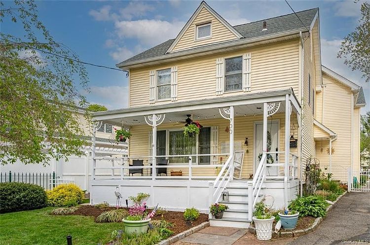 1st image of 700 Palmer Ave