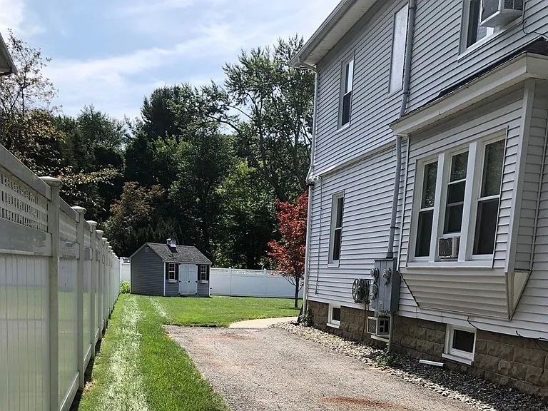 224 Walnut St #2B — Photo 24