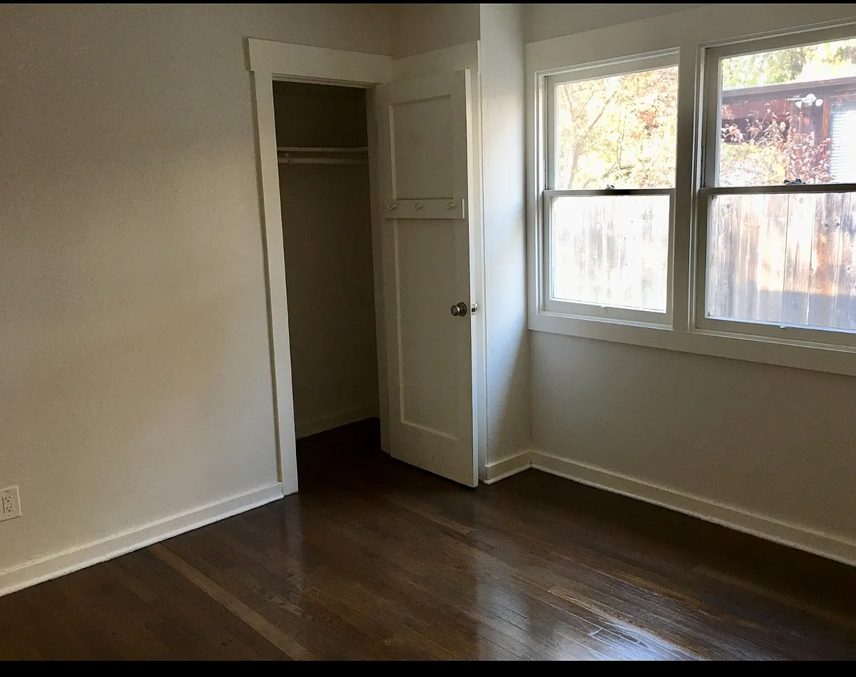 Building Photo - 949 Dewing Ave #A