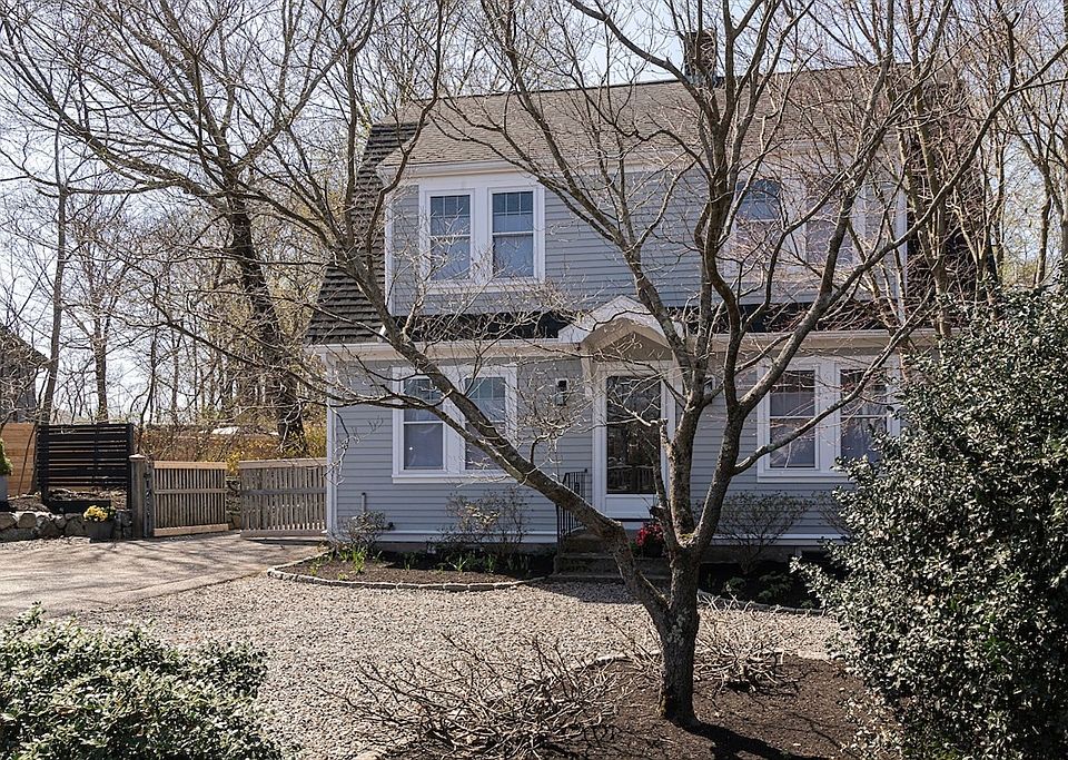 2nd image of 352 Concord Ave