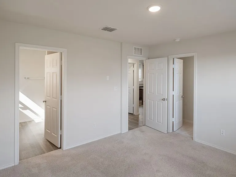 6319 Antares — Photo 21