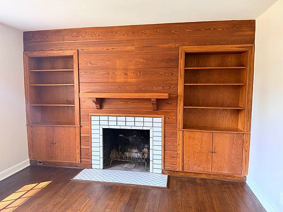 4th image of 1024 Cherokee Dr