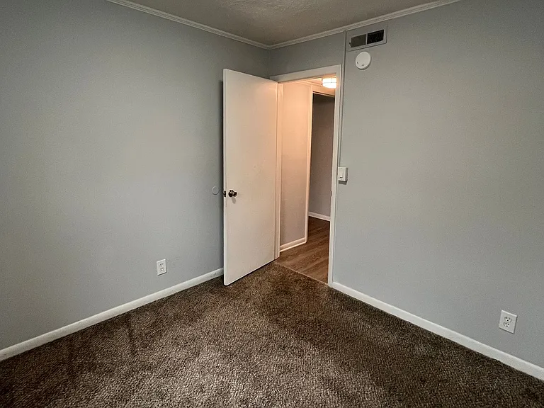 1200 Craigmont Dr — Photo 27