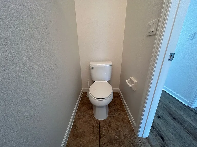 2700 Revolution St #103 — Photo 63