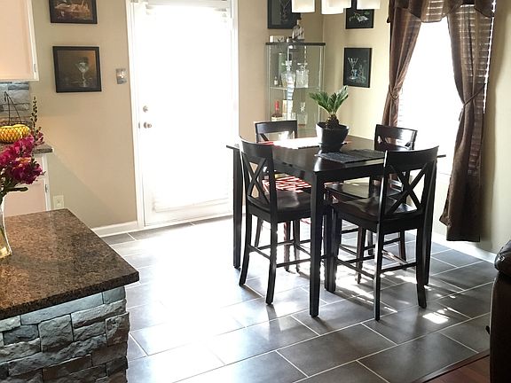 4th image of 14717 Fawn Hollow Ln