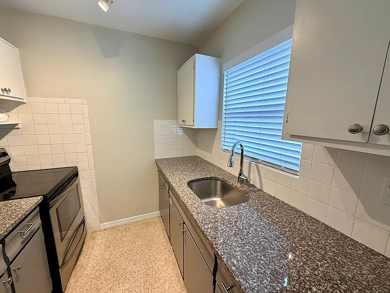 1739 Siesta Dr #2 — Photo 7