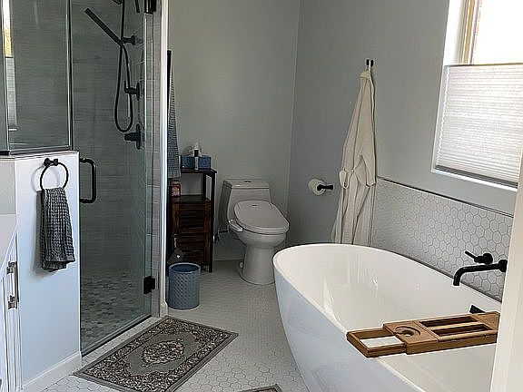 2nd image of 6770 N Leonardo Da Vinci Way