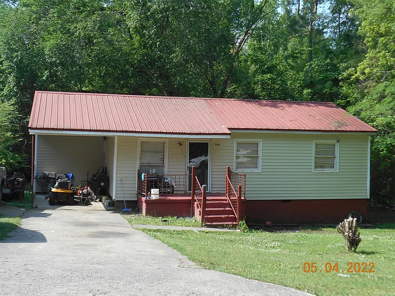 964 Mason St — Photo 1