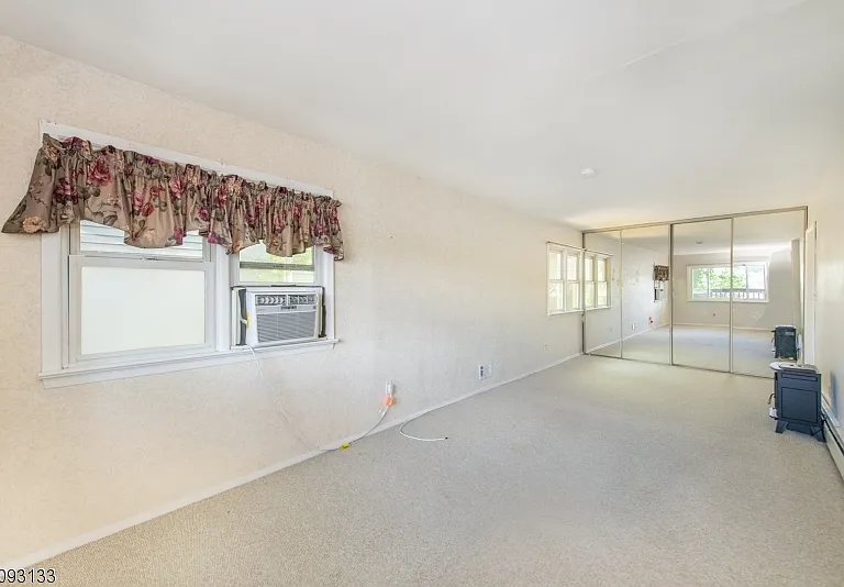 21 E Shore Rd — Photo 13