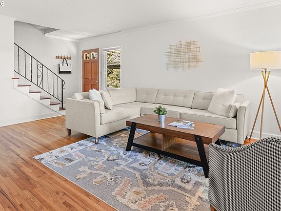 4th image of 611 NE Church St #6