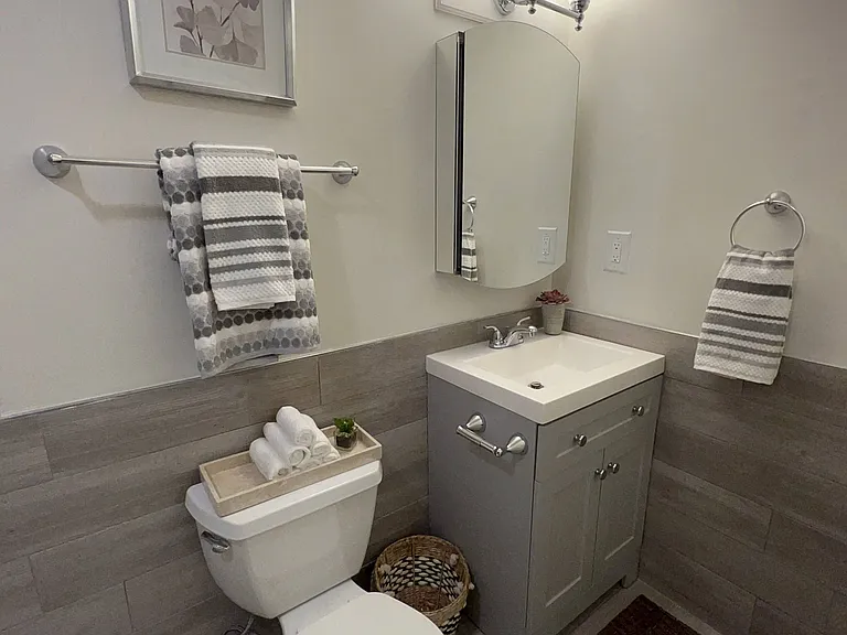 Second view of decorated bathroom