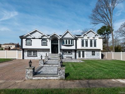478 Mayflower Avenue, Brentwood, NY, 11717