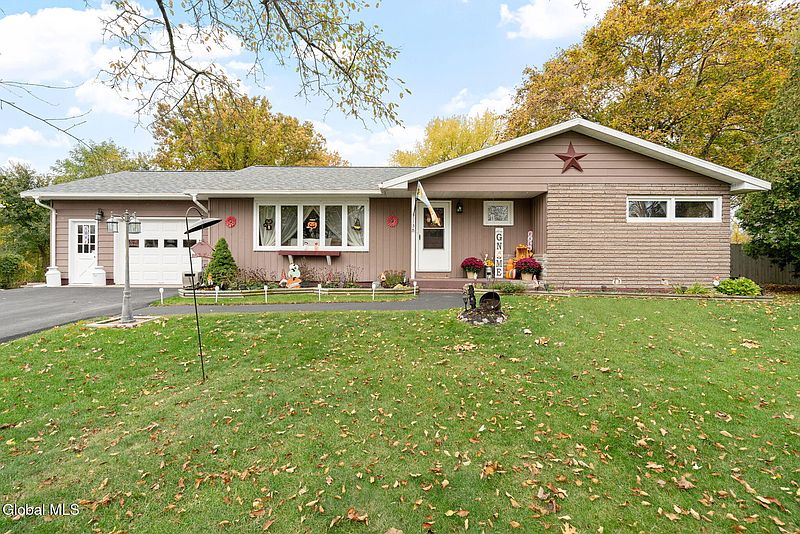 2nd image of 13 Windcrest Drive