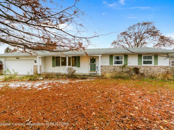 5620 Appleridge Dr, Lansing, MI 48917