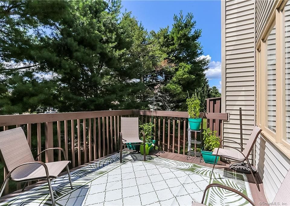 68 Apple Hl UNIT 68, Newington, CT 06111 MLS 170575747 Zillow