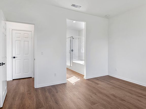4th image of 41227 Alegria Ln