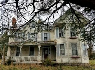 16801 Richmond Rd, Callao, VA 22435