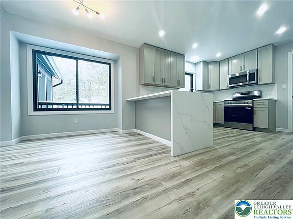 4th image of 103 Ashley Ct