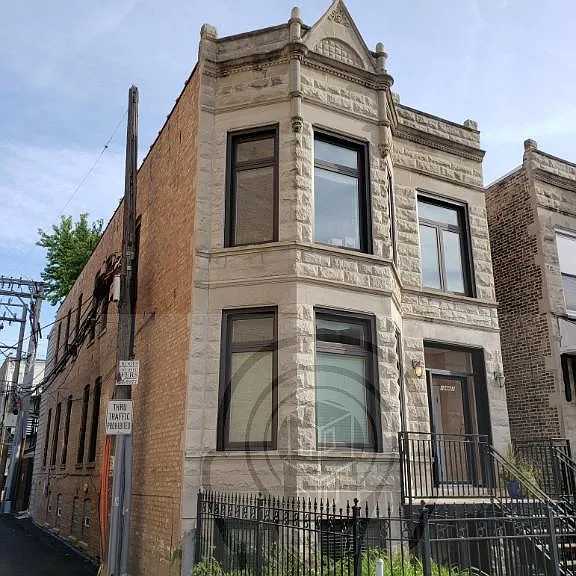 W Irving Park Rd — Photo 1