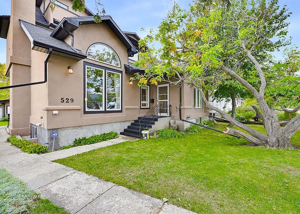 1st image of 529 N 18th Ave NW
