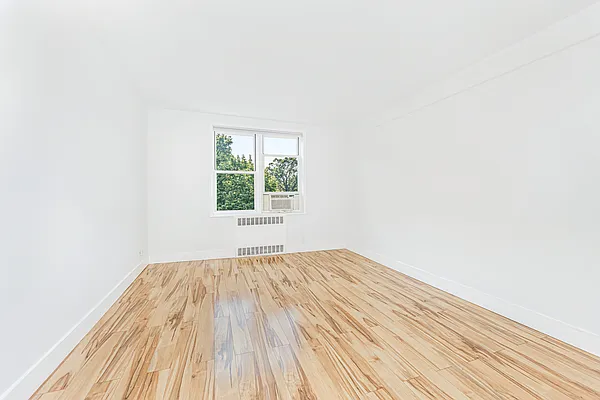 Sold by Douglas Elliman | media 15