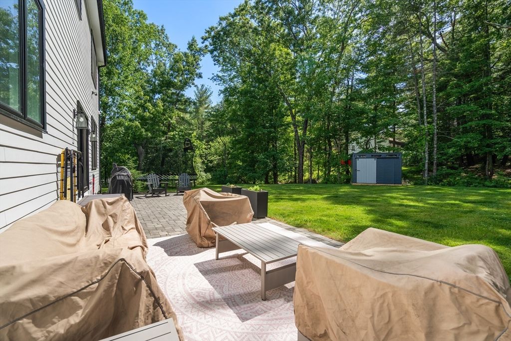8 Charles St, North Reading, MA - View 6