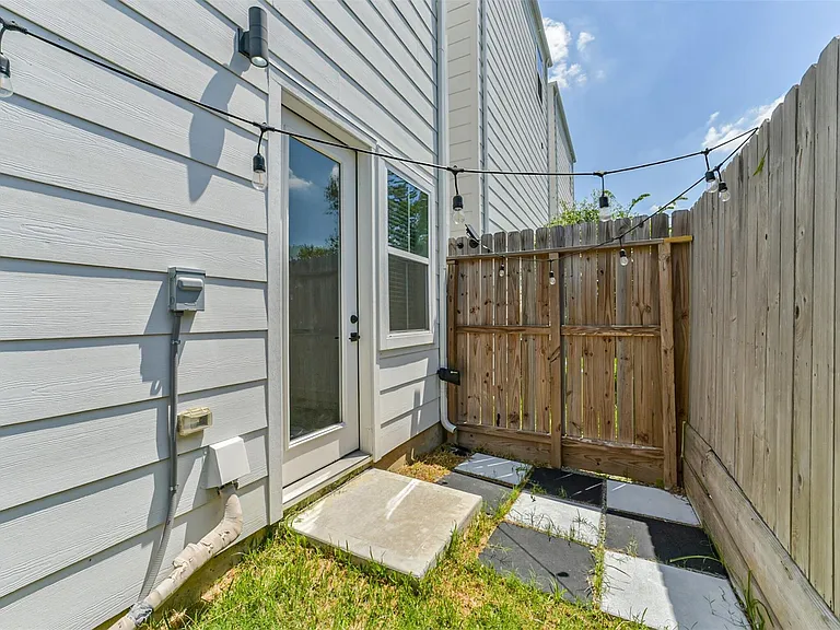 8321 Springwood Canyon Ln — Photo 12