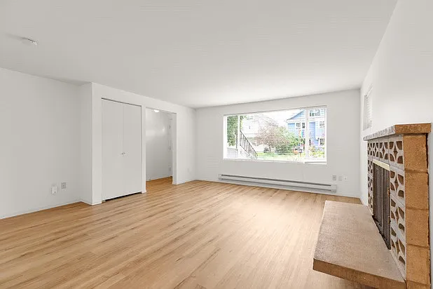 Building Photo - 4745 18th Ave NE #4745