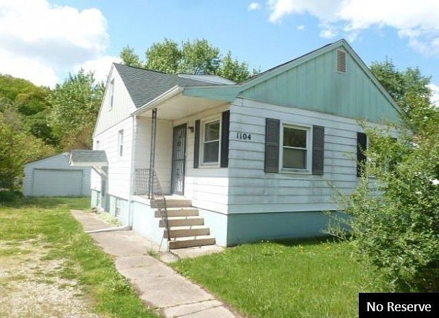 1st image of 1104 Meadow Ave
