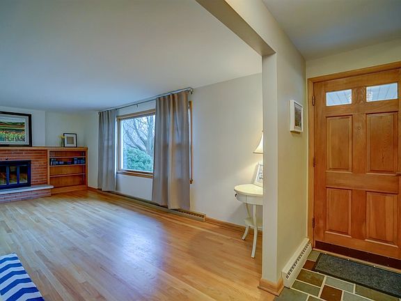 2nd image of 5817 Driftwood Ave