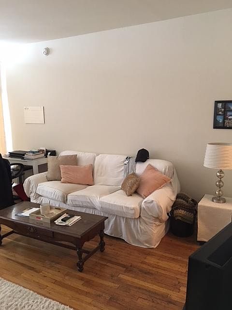 1st image of 1311 Lombard St APT 302