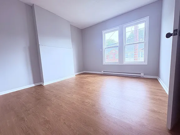 23 Arch St #1 — photo 3 of 5