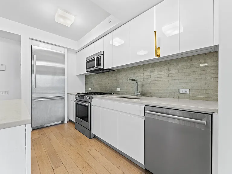 138-35 39th Ave #13E — Photo 7